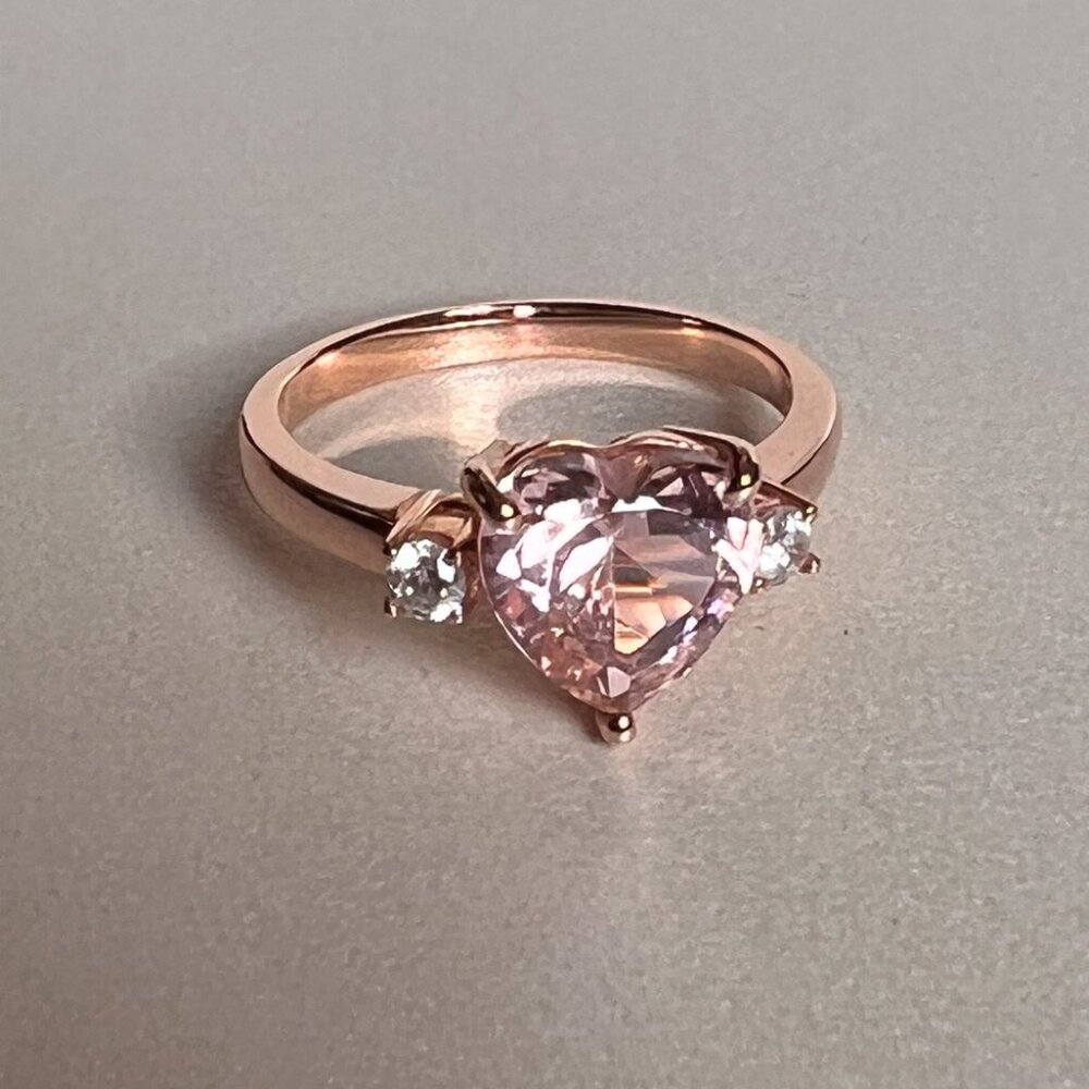 NWOT 14k Rose Gold Heart Shaped Peach Pink Morganite 2 Carat Engagement Ring